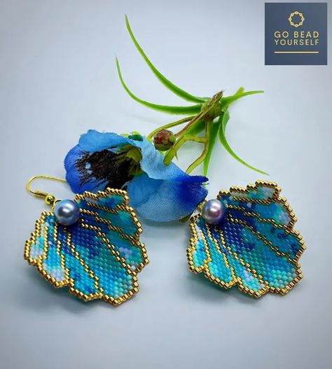 Beadwork seashell earrings tutorial pattern Beaded Seashell, Stitch Earrings, Earrings Tutorial, Art Perle, Seashell Earrings, Geode Earrings, Beading Jewelery, Brick Stitch Earrings, Brick Stitch Pattern