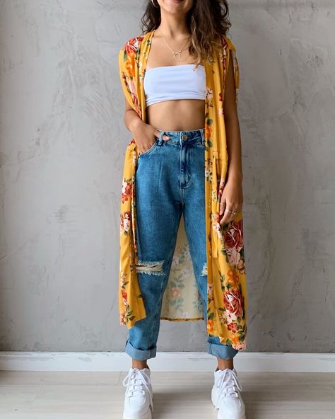 Kimono Dress + Top Faixa + Calça MOM Claire + Tenis Hype Outfit Con Kimono, Outfit Kimono, Kimono Dress, Dress Top, Kimonos, Ripped Jean, Mom Jeans, Fashion Week, Street Style