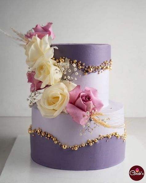 2 Kg Cake Design Birthday, Cake With Fresh Flowers On Top, 44th Birthday Cake For Women, 2tier Cake Design, Purple 2 Tier Cake, Purple Cake Decorating Ideas, 2 Tier Birthday Cake For Women, 2tier Birthday Cake, Cat Cupcake Cake