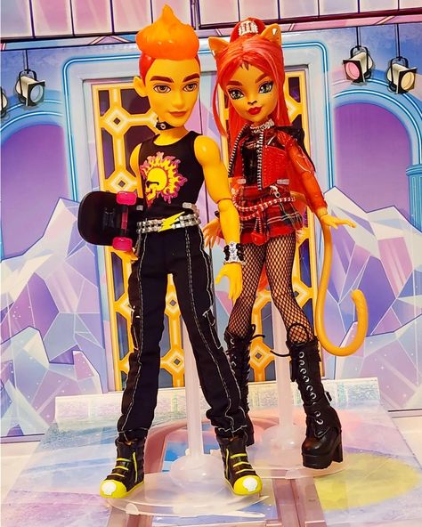 Monster High G3, New Monster High Dolls, Monster High Toys, Funny Halloween Decorations, Doll Customization, Arte Monster High, Moster High, Custom Monster High Dolls, Monster High Art