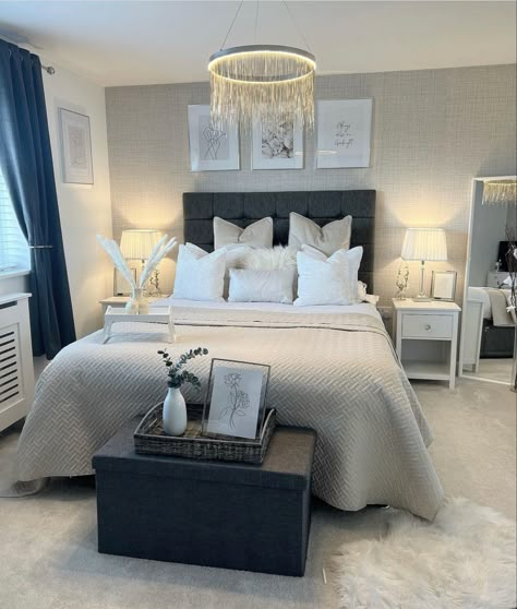 Grey Bedroom Decor Accent Wall, Charcoal Grey Bedroom Ideas, Dark Grey Headboard Bedroom, Grey Wall Bedroom, Dark Grey Headboard Bedroom Ideas, Grey Walls Bedroom, Grey Headboard Bedroom Ideas, Boutique Bedroom, Grey Headboard Bedroom