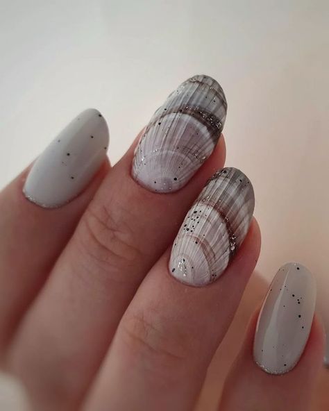 Nail Ideas Pink, Winter Nails Christmas, Nails January, Old Money Nails, Nails Valentines Day, January Nail, January Nail Designs, Seashell Nails, Money Nails