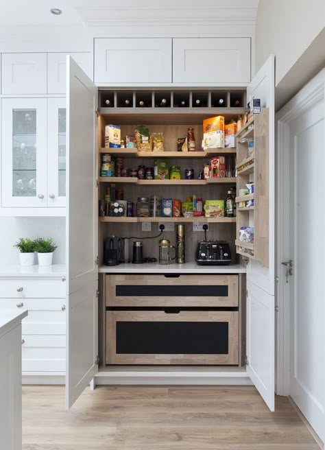 Great built-in pantry.  #pantry #organization #design homechanneltv.com Organiser Cucina, Clever Kitchen Storage, Pantry Cupboard, Diy Kitchen Renovation, Kitchen Pantry Design, Kitchen Pantry Cabinets, Diy Kitchen Storage, New Kitchen Cabinets, Pantry Design