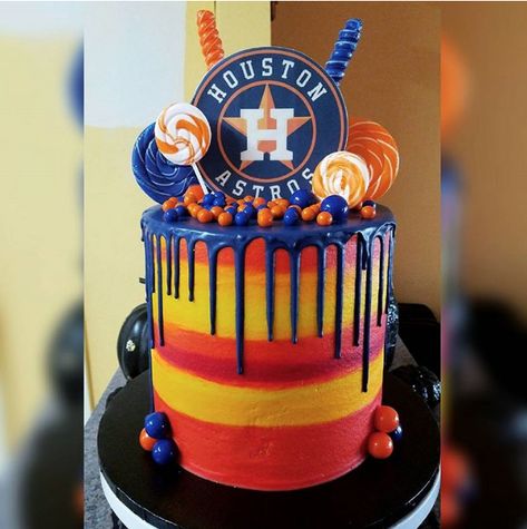 Houston Astros vs Los Angeles Dodgers World Series Cake Edition - Find Your Cake Inspiration Houston Astros 1st Birthday, Astros Party Ideas, Astros Decor, Houston Astros Birthday Party, Astros Cake, Astros Birthday Party, Astros Party, Dodgers Cake, Baseball Astros