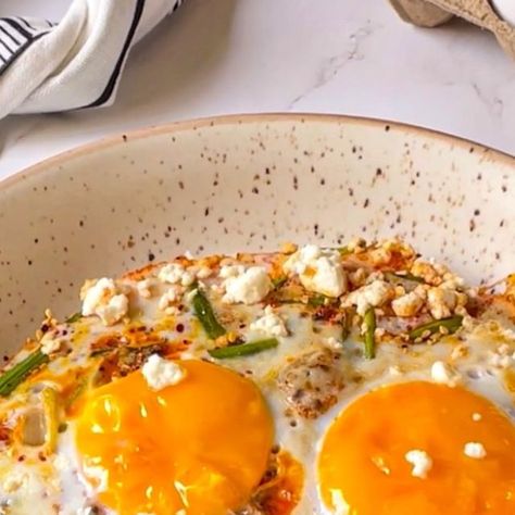 Ayushi Gupta-Mehra on Instagram: "10 EGG RECIPES THAT ARE GOING TO CHANGE YOUR LIFE 🍳 

>>> Swipe right for all the inspiration you need to sprint out of bed in the morning. Or you know, make breakfast for dinner!

1. Chilli oil eggs
2. Caramelised onion & chilli oil eggs
3. Crispy garlic & chilli butter eggs
4. Loaded breakfast sandwich hack
5. Korean marinated “drug” eggs
6. One-pan braised eggs
7. Tomato, feta and spinach chilli butter omelette 
8. High protein saucy breakfast wrap
9. Turkish eggs
10. Shakshuka

You can find all the original videos - with the recipes in the caption-  on my feed. Just scroll down the rabbit hole :)

 I’m also working over-time to archive these recipes on my website (link in profile). 

#eggsforbreakfast #eggseggseggs #eggrecipes #eggrecipe #breakfastclu Soy Sauce Fried Rice, Braised Eggs, Ayushi Gupta, Savoury Breakfast, Breakfast Wrap, Turkish Eggs, Cook Breakfast, Fried Rice With Egg, Spanish Omelette