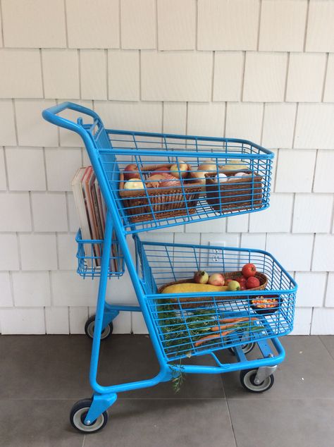 Painted shopping cart for a cute storage idea, good for food, crafts, anything.😊 Shopping Cart Home Decor, Shopping Cart Decoration Ideas, Shopping Cart Furniture, Utility Cart Ideas Bedroom Aesthetic, Full Grocery Cart, Retro Grocery Cart, Cart Full Of Groceries, Grocery Cart, Apartment Deco