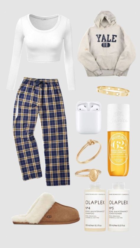 Cute Comfy Pjs Aesthetic, Time Of The Month Outfit, Pjs Outfits For School, Cozy Winter Outfits Lazy Days, Basic Girl Aesthetic, Outfit Ideas Lululemon, Cute Lazy Day Outfits For School, First Day School Outfits, Outfits Moodboard