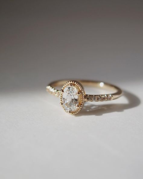 Antique Round Engagement Rings, Gold Round Engagement Ring Vintage, 4 Diamond Engagement Rings, Beaded Engagement Ring, Unique Wedding Rings Pearl, Wedding Rings Old Money, Vibtage Yellow Gold Engagemwnt Rings, Gold Engagement Ring Floral, Vintage Gold Engagement Rings Victorian