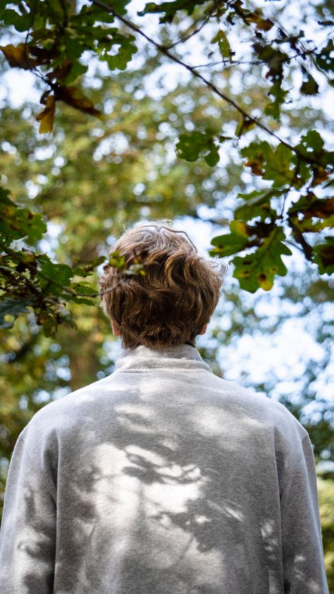 A Back View of a Man in White Long Sleeves Standing Under the Tree · Free Stock Photo Man Back View Photography, Person Standing Back View Drawing, Man Standing Back View, Person Standing Back View, Person Back View, Au Pics, Banksy Mural, Shadow Portraits, Man Looking Up