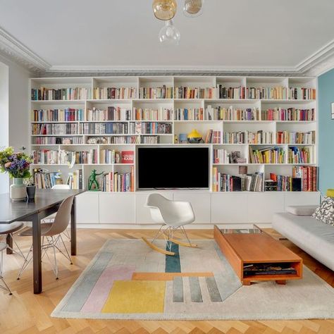 Built In Shelves Living Room, Condo Living Room, Living Room Built Ins, Living Room Wall Units, Room Tips, Bookshelves In Living Room, Living Room Design Ideas, Home Library Design, Living Room Design Inspiration