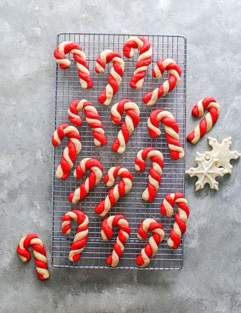 Candy Cane Cookies - Eats Delightful Candy Cane Frosting, Candy Cane Twist Cookies, Candy Cane Shaped Cookies, Candy Cane Cookies Decorated, Christmas Cookies Candy Cane, Candy Cane Cookie Recipe, Candy Cane Cookie, Danish Cookies, Pillsbury Dough