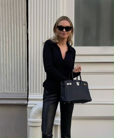 Coffee To Go, All Black Outfit, Black Bag, Hermes Bag, Black Outfit, Hermes Birkin, Old Money, Fitness Inspo, Birkin Bag