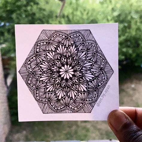 #mandala #mandala art #mandalaartwork #mandaladrawing #mandalatherapy #mandaladoodle #mandalastyle #mandaladesign #mandalapattern #mandalapassion #mandalatherapy #geometric #geometricart #abstractart #geometricpattern #geometricartwork #geometricdesign #londonartist #creative #artinspiration #flatlay #hexagon #hexagonart #miniaturemandala Mandela Art Easy, Hexagon Drawing, Tattoo Color, Mandela Art, Art Easy, Mandala Drawing, Craft Diy, 100th Day, Color Tattoo