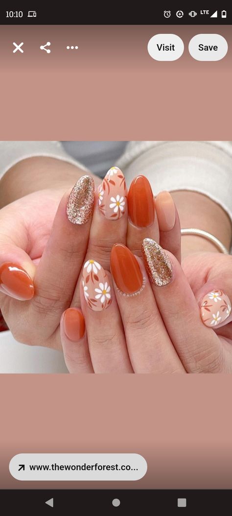 Marigold Nails, Nails