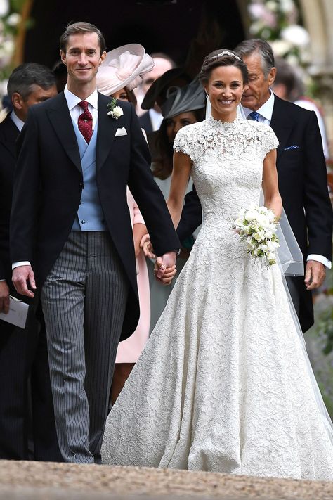 Pippa Middleton Wedding Dress, Vestidos Kate Middleton, Pippa Middleton Dress, Kate Middleton Wedding Dress, Pippa Middleton Wedding, Father Of The Bride Outfit, Middleton Wedding, Kate Middleton Wedding, Celebrity Wedding Dresses