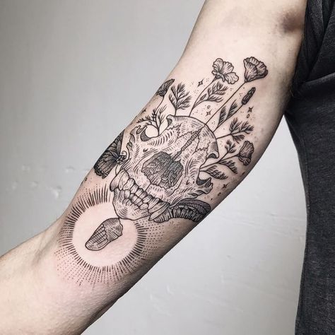 bear skull tattoo - Google Search Bear With Flowers Tattoo, Grizzly Bear Skull, Bear Skull Tattoo, Simple Poppy Tattoo, Pony Reinhardt Tattoo, Pony Reinhardt, Poppy Flower Tattoo, Bear Skull, Quarter Sleeve Tattoos