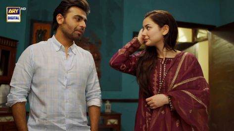 Hania Amir And Farhan Saeed, Mere Humsafar, Farhan Saeed, Hania Aamir, Bollywood Music Videos, Hania Amir, Dress Book, Bollywood Music, Pakistani Dresses Casual