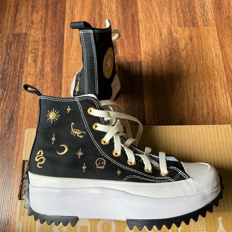 Used Great Condition Custom Run Star Hike Platform Embroidered Converse Mens 5 Women’s 6.5 Black Canvas With Gold Accents Only Worn A Few Times Toe Scuff In Photos Black Painted Converse, Billie Christmas, Painted Converse, Embroidered Converse, Black High Top Converse, Converse Run, Run Star Hike, Platform Converse, Black Converse