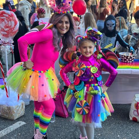 Candy Land Characters Costumes Diy, Candy Shop Costume, Lollipop Costume Women, Diy Candy Land Costumes, Candyland Outfit Women, Candy Land Outfit Ideas Women, Candyland Characters Costumes, Candyland Costume Women, Candy Land Costumes Women