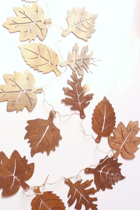 Autumn Wood Crafts, Wooden Leaf Decor, Balsa Wood Crafts, Wooden Leaves, Leaf Coasters, Autumn Garland, Wooden Leaf, Dremel Crafts, Nature Projects