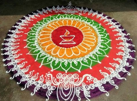 Sanskarbharati Rangoli, Rangoli Big, Margali Kolam, Rangoli Photos, Sanskar Bharti Rangoli Designs, Colour Rangoli, Indian Rangoli Designs, Simple Rangoli Designs, Diwali Design