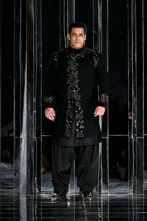 Wedding Dresses Men, Indian Engagement Dress, Sangeet Outfit For Men, Black Sherwani, Indian Engagement, Wedding Dresses Men Indian, Sangeet Outfit, Sherwani Groom, Mens Sherwani