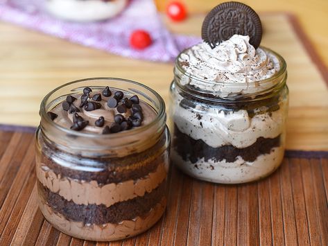 Oster Dessert, Choco Chips Cake, Choco Jar, Hot Chocolate In A Jar, Brownies In A Jar, Chocolate Jar, Prepping Ideas, Mason Jar Desserts, Cake Wallpaper