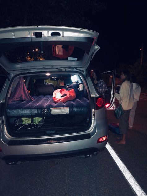 #diy #aesthetic #cars #friends #roadtrip #party #alcohol #road #camping Road Trip Aesthetic Friends Night, Roadtrip Aesthetic Night, Roadtrip Aesthetic Friends, Road Trip Aesthetic Friends, Camping Aesthetic Friends, Julie Core, Trip Vibe, Friends Roadtrip, Artsy Party