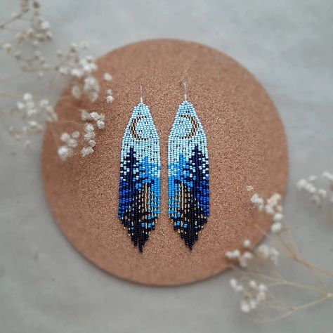 Landscape Beaded Earrings, Bead Painting, Bead Things, Beads Crochet, Shoulder Duster Earrings, Duster Earrings, Seed Bead Jewelry Patterns, Blue Beaded Earrings, Stitch Earrings