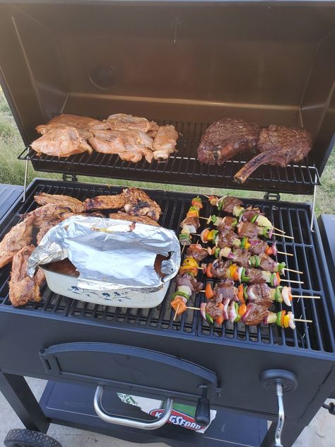 Barbeque on my new grill for my Birthday. Barbeque Birthday Party, Big Dog Breeds, Bbq Recipes, Girl Birthday, Low Carb, Grilling, Birthday Party, Birthday