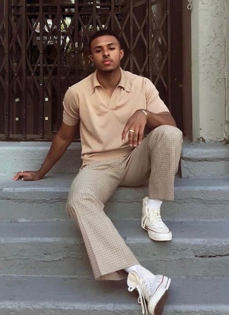 Business Casual Outfits For Men, 70s Fashion Men, Fall Business Casual Outfits, Look 80s, Minimalist Fashion Men, Black Men Street Fashion, Beige Outfit, Men Stylish Dress, Guys Clothing Styles