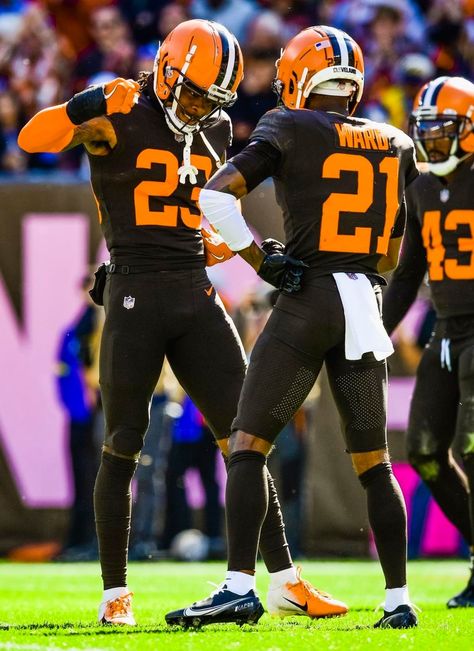 Denzel Ward, Browns Wallpaper, Cleveland Browns Wallpaper, Cool Football Pictures, Nfl Browns, Cleveland Browns Football, Browns Football, Defensive Back, Football Pictures