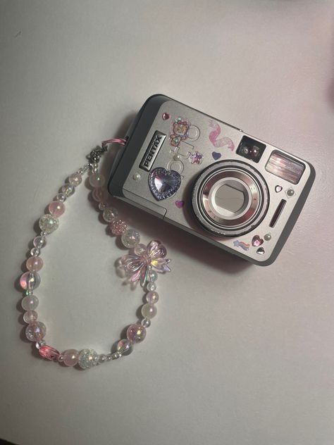 aesthetic camera, camera stickers, pentax inspo, camera inspo, digital camera, digital camera 2000s, y2k Narcissistic Mom, Digi Camera, Camera Decor, Mother's Day Celebration, Digital Pics, Teknologi Gadget, Cute Camera, Gelang Manik-manik, Camera Aesthetic