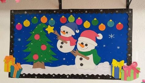 Christmas Bulletin Board Decorations, Christmas Board Decoration, Soft Board Decoration, Christmas Cubicle Decorations, Christmas Charts, Christmas Bulletin Boards, Preschool Christmas Activities, School Door Decorations, School Board Decoration