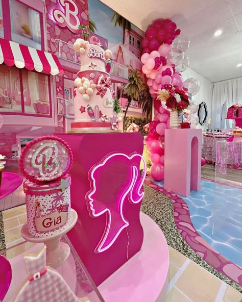 Barbie Birthday Party Ideas For Kids, Barbie Airbnb, Barbie Playhouse, Barbie Organization, 41st Birthday, Barbie Core, Barbie Birthday Party, Barbie Theme, Birthday Party Theme Decorations