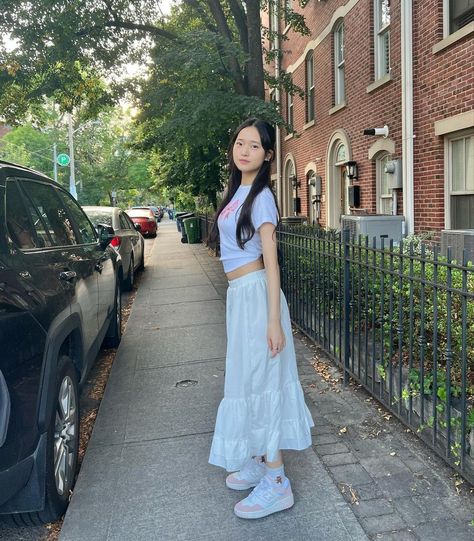 tracy sohn Tracy Sohn, Spring Outfits Japan, Korean Spring Outfits, Spring Skirt Outfits, Korean Fits, Mix Match Outfits, Fresh Outfits, Date Outfits, Pretty Outfits