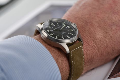 2020 Hamilton Khaki Field Titanium Automatic - Hands-On Review, Price Hamilton Khaki Field Titanium, Hamilton Khaki Field Automatic, Hamilton Khaki Field, Hamilton Khaki, Monochrome Watches, Field Watches, Spiral Pattern, Vintage Logo, Green And Brown