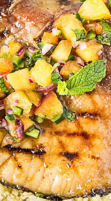 Ginger & Honey Glazed Pork Chops with Peach-Poblano Salsa Poblano Salsa, Honey Glazed Pork Chops, Pork Gyros, Peach Pork Chops, Bacon Wrapped Appetizers, Pork Dinners, Best Pork Recipe, Pork Entrees, Barbecue Pulled Pork