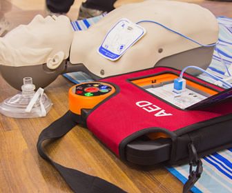 When and how to use an AED is a standard part of most required CPR emergency training for nurses. But what else is there to know about AEDs? June 1-7, 2018, is National CPR and AED Awareness Week. Cpr Instructions, Cpr Certification, First Aid Tips, Cpr Training, Aviation Training, First Aid Course, Safety Training, Teaching Life, Cpr