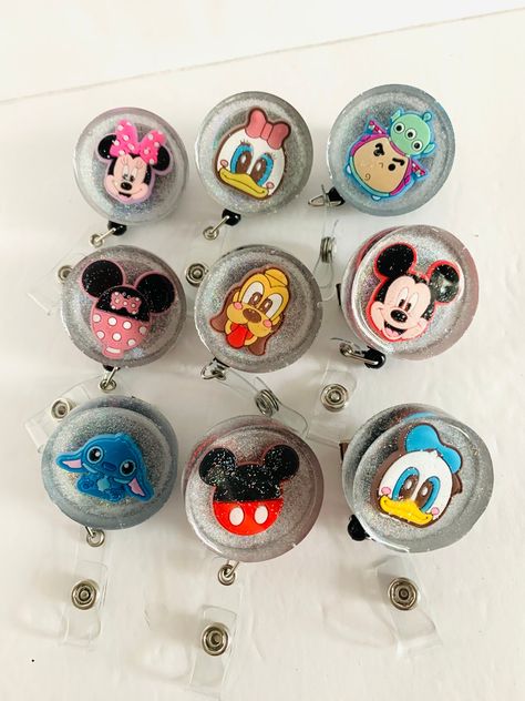 Resin Badge Reel, Badge Reels Diy, Disney Lanyard, Resin Badge, Disney Keychain, Disney Earrings, Minnie Mouse Earrings, Disney Emoji, Diy Resin Projects