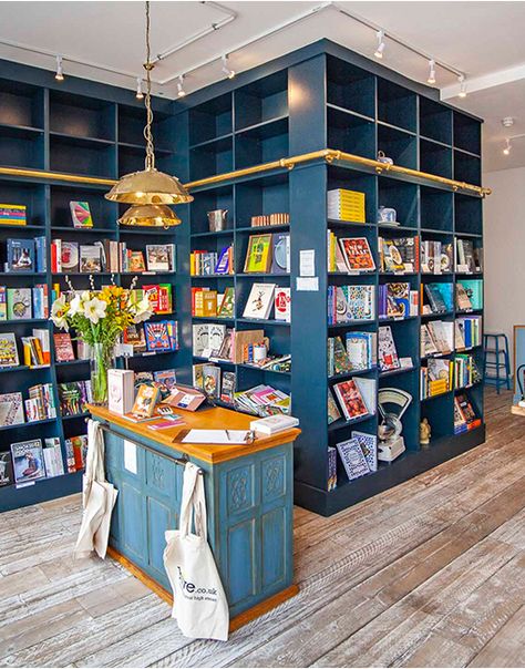 Library Store Design, Book Retail Display, Book Store Shelves, Bookshop Interior Design, Book Store Brand Identity, Bookstore Setup, Bookshop Design Interior, Children’s Bookstore, Bookstore Design Interior