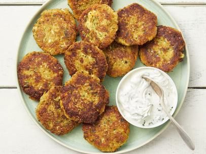 Zucchini Cakes, Trisha Yearwood Recipes, Best Zucchini Recipes, Sour Cream Recipes, Trisha Yearwood, Zucchini Cake, Food Network Magazine, Zucchini Recipes, Savoury Cake