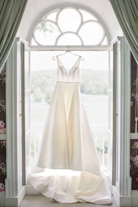 Wedding Dress Photo On Hanger, Wedding Dress Hanging Shots, Dress Hanging Ideas, Grey Bridesmaids Dresses, Hanging Wedding Dress, Bridal Shop Ideas, Wedding Dress Hanging, Form Fitting Wedding Dress, Custom Wedding Hangers