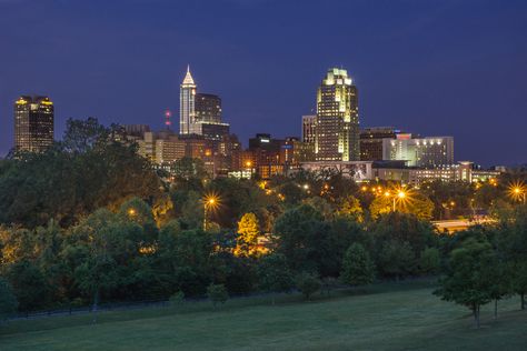 Raleigh skyline Raleigh Skyline, Sweet Carolina, North Carolina Homes, Raleigh North Carolina, World Cities, Architecture Old, Chapel Hill, Enjoy Nature, City Design