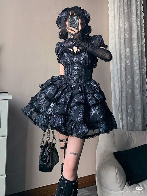 Gothic Fashion Outfits, Haunted Outfit, Incognito Outfit, Gore Fashion, Outfits Gothic, Punk Style Outfits, Outfits Edgy, Kawaii Fashion Outfits, Punk Style