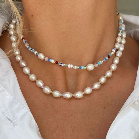 Homemade Necklace, Homemade Necklaces, Diy Bracelets Patterns, Diy Wire Jewelry, Homemade Jewelry, Cute Necklace, Bijoux Diy, Bead Jewellery, Pearl Chain