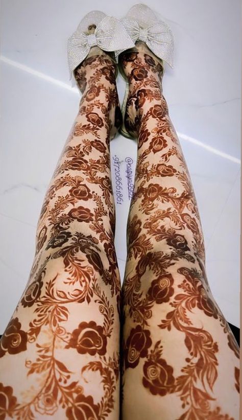 New Mehndi Designs Simple, Simple Mehndi Designs Back, Simple Mehndi Designs Back Hand, Hand Mehndi Designs Back, Easy Mehndi Designs For Beginners, Simple Mehndi Designs Front Hand, Leg Mehendi Design, Mehndi Designs Simple, Leg Henna