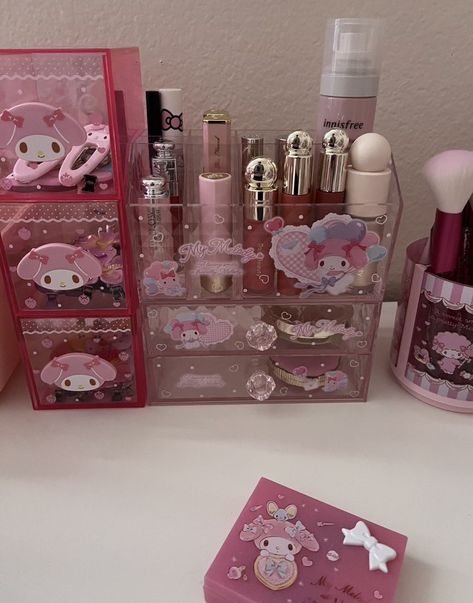 Hello Kitty Room Decor, Kitty Makeup, Hello Kitty Makeup, Hello Kitty Rooms, Pink Palace, Uni Room, Girly Room, Cute Bedroom Decor, Cute Room Ideas