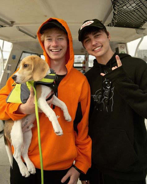 1,343 Likes, 84 Comments - Sam (@samgolbach) on Instagram: “boat dog got mad at me 😔 • scuba video is out!” Sam And Colby Fanfiction, Sam Golbach, Love Sam, Fangirl Problems, Fav Youtubers, Colby Brock, Sam And Colby, Emo Boys, Colby