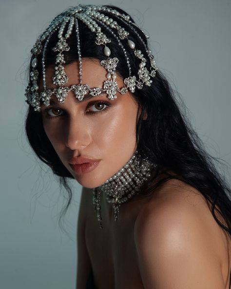 The headpiece is made of crystals, ceramic pearl and filigree elements You will make a sparkling accent on your hairstyle. The combination of silver shades clear crystals and ceramic pearl will emphasize an image. To that headpiece The video shows a model in a necklace that you can also buy at this link https://www.etsy.com/listing/570764930/pearl-necklacescrystal-necklaces-wedding?ref=shop_home_active_1 Jewelry in the same style https://www.etsy.com/listing/617121705/crystal-necklacebody-neckla Silver Hair Accessory, Crystal Bridal Headpiece, Bohemian Hair, Crystal Crown Wedding, Silver Head Piece, Pearl Headpiece, Bohemian Hairstyles, Crystal Headpiece, Head Chain